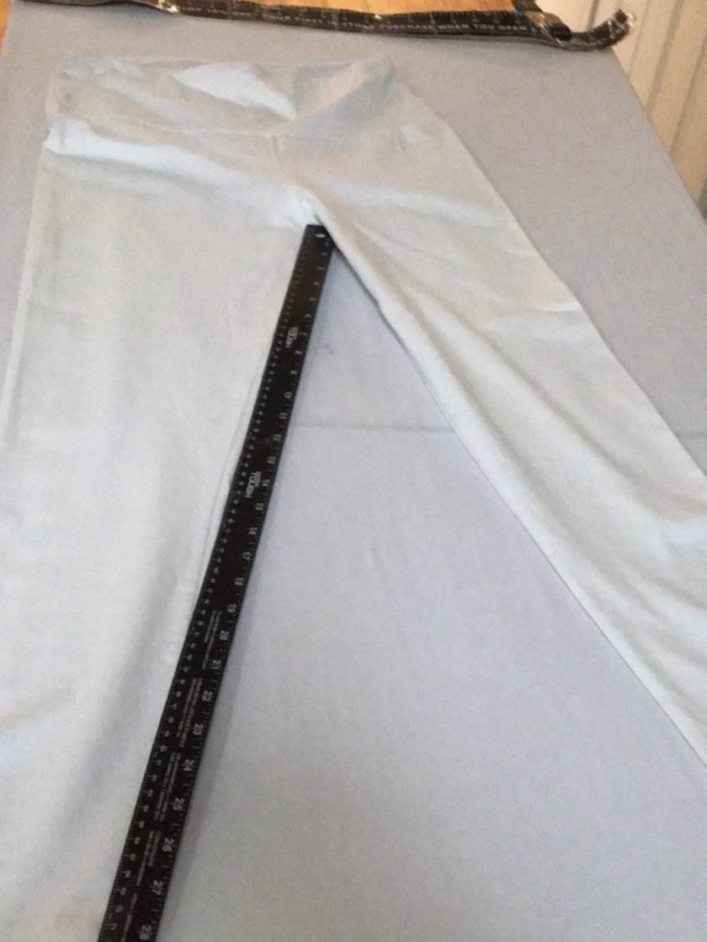 Fig & Blu size medium white high rise leggings with control top panel at waist